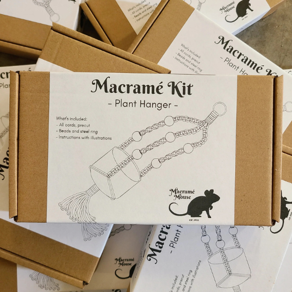 macrame kit plant hanger The Single, DIY Macrame Kit – YarnCom