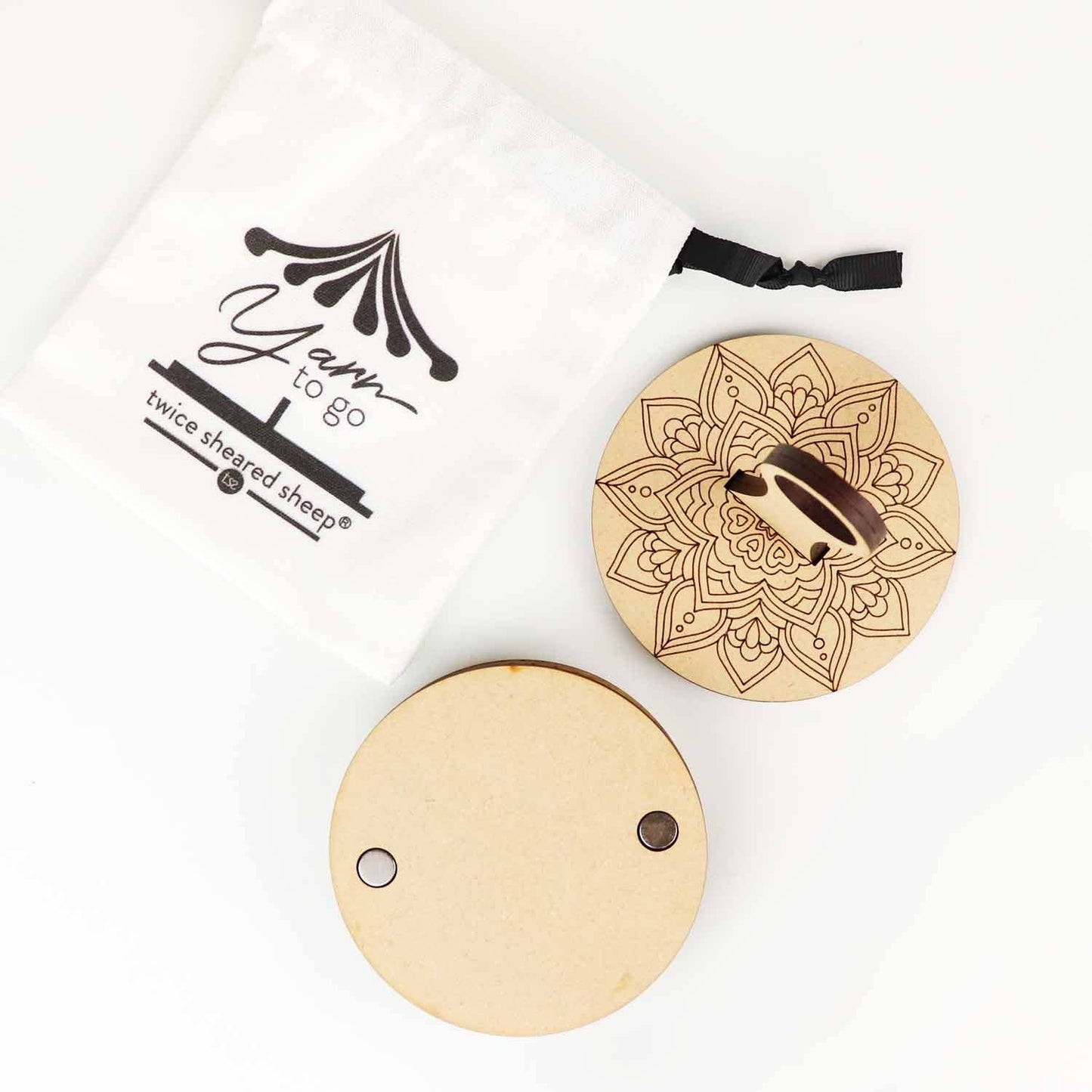 Mandala Yarn To Go Carousel (no wrist strap)