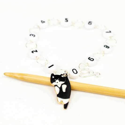 Black Tuxedo Cat Circle Chain Row Counter