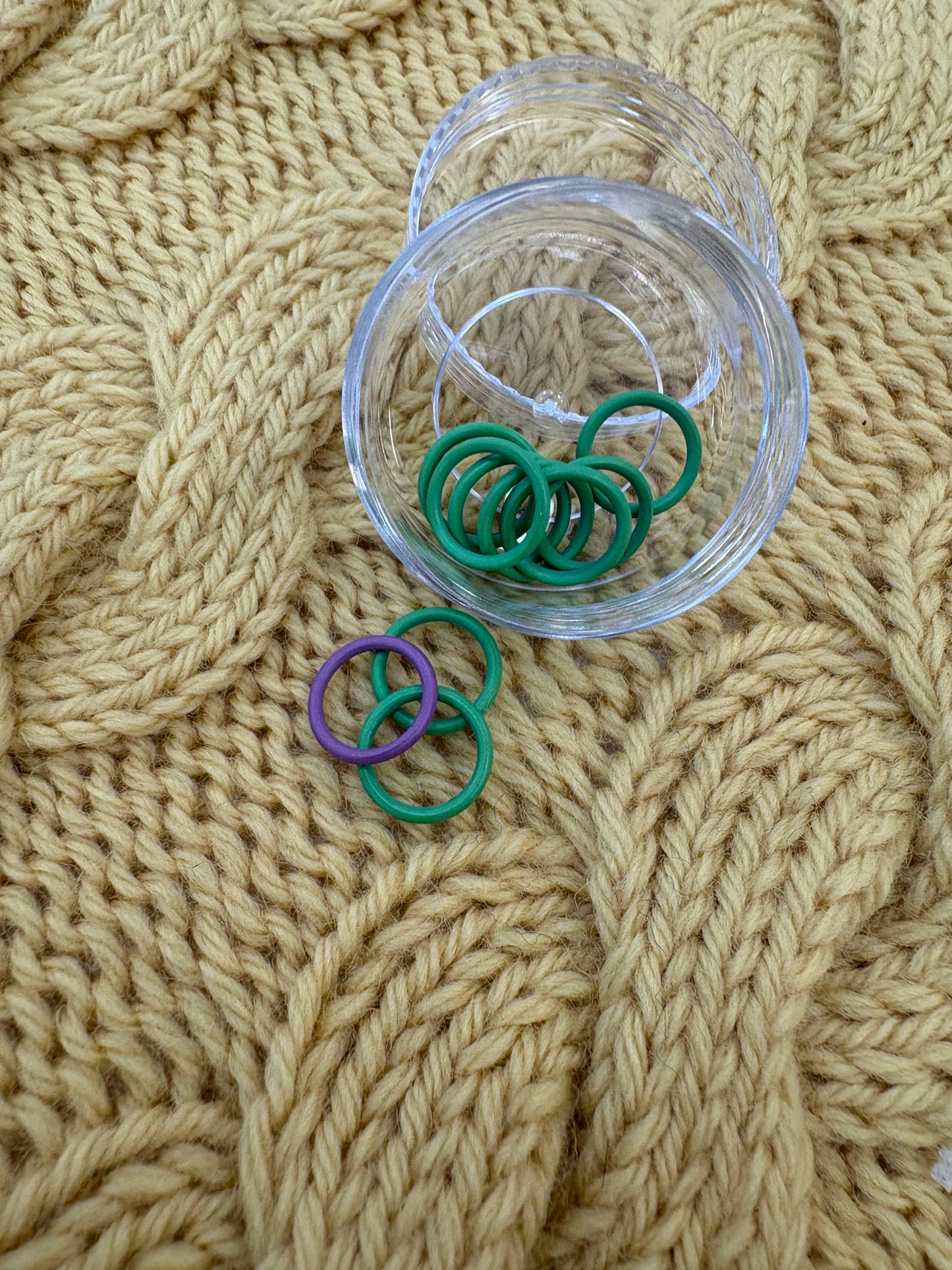 Colorful Round Stitch Markers (up to 7mm)