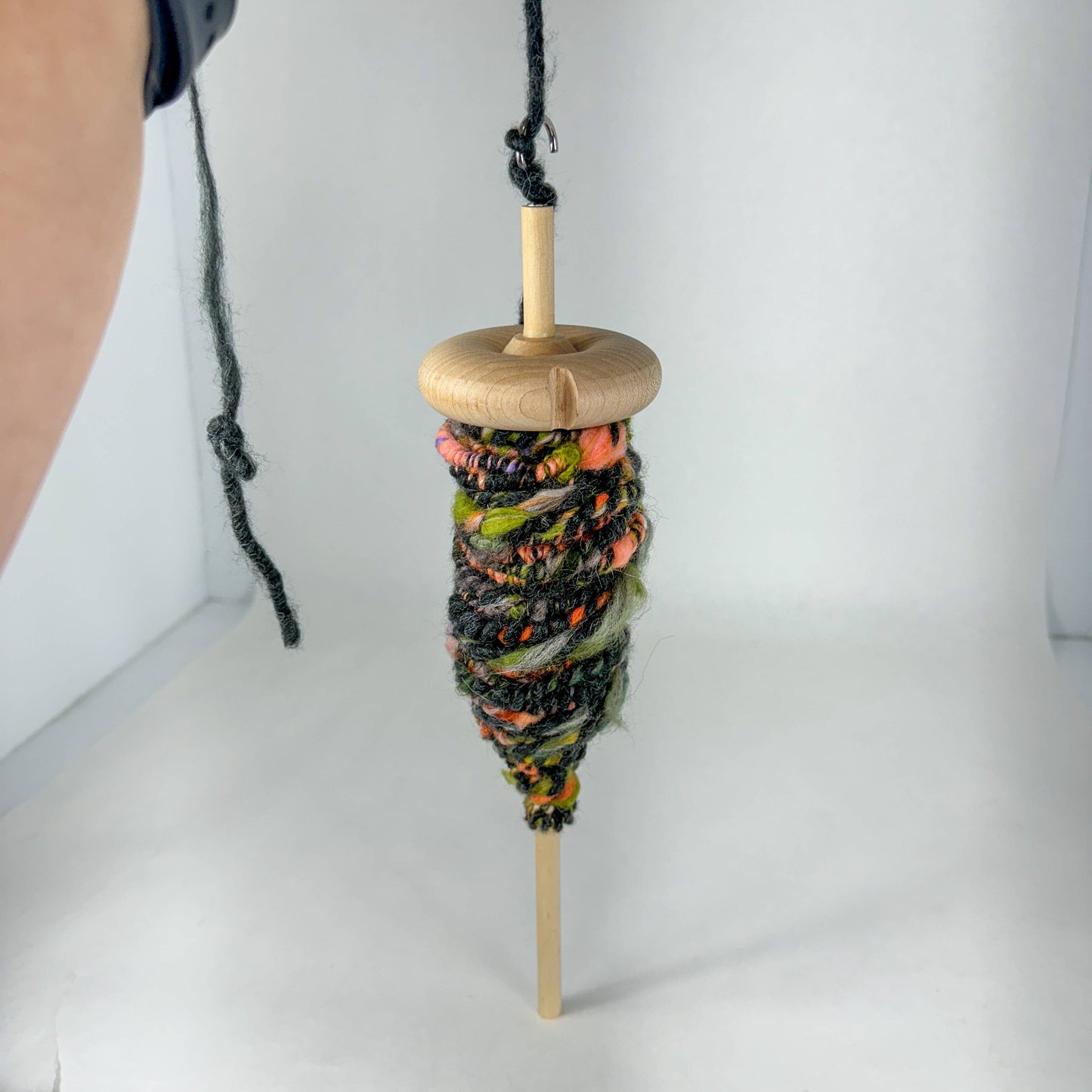 Handmade Wooden Drop Spindle with Hook – Perfect for Yarn Sp