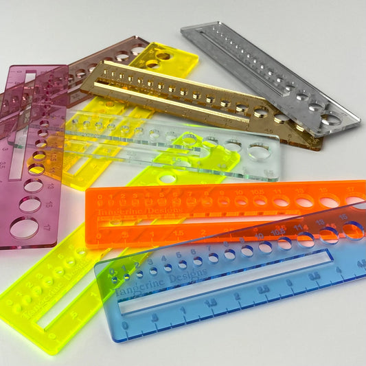 Knitter's Gauge/Ruler/Swatch Tool - YarnCom